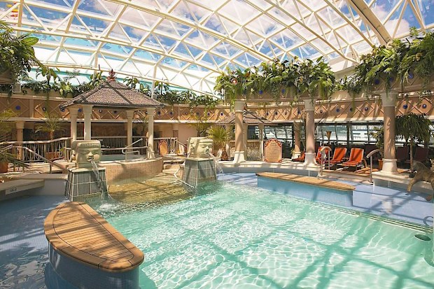 serenade-of-the-seas-solarium-pool