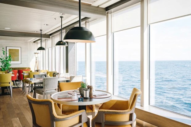 MS Fridtjof Nansen Restaurant Fredheim