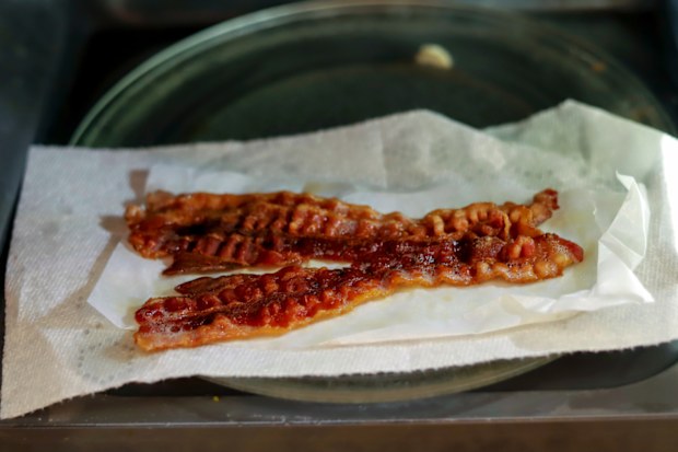 Bacon in microwave