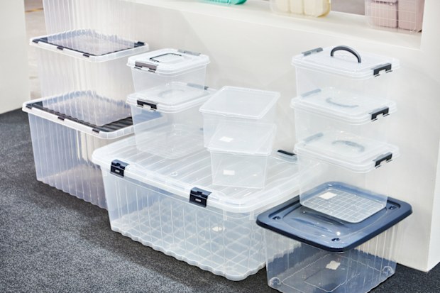 Household plastic storage containers in the store