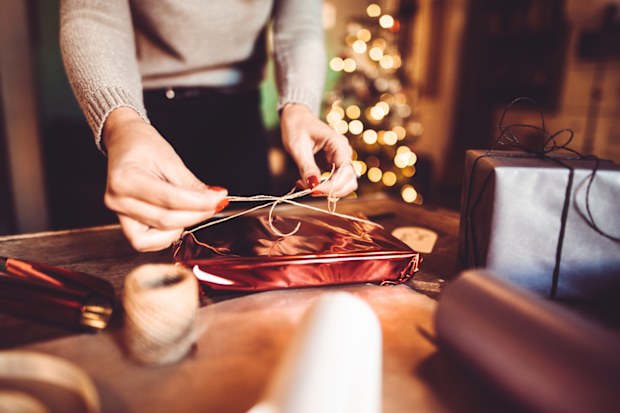 regifting unwanted christmas gifts