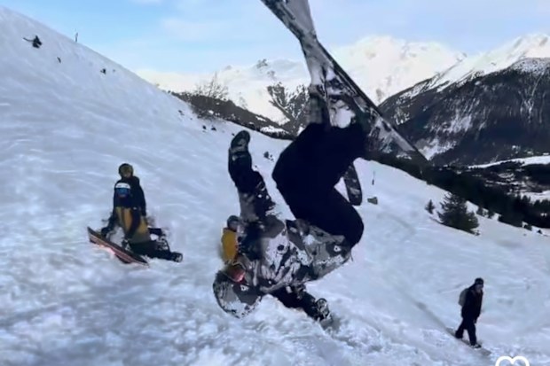 Elsa Pataky and Chris Hemsworth snow trip 2026.
