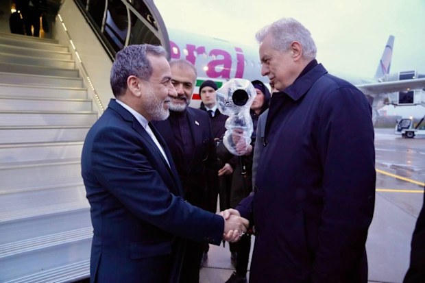  Iranian Foreign Minister Abbas Araghchi met with diplomats as he landed in St Petersburg, Russia ahead of a meeting with President Vladimir Putin.