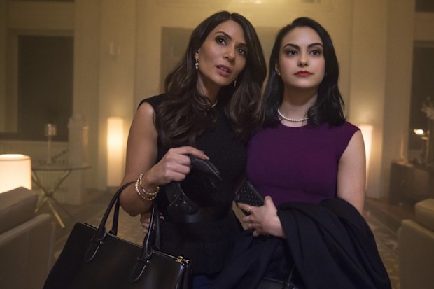 Marisol Nichols, Camila Mendes, Riverdale