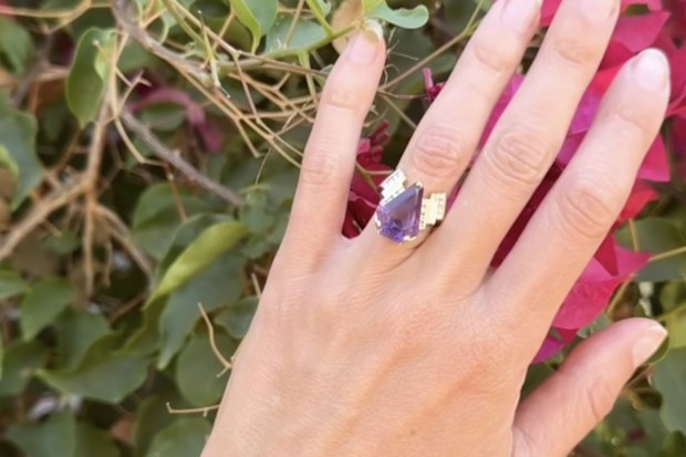 Alana Hadid announces engagement