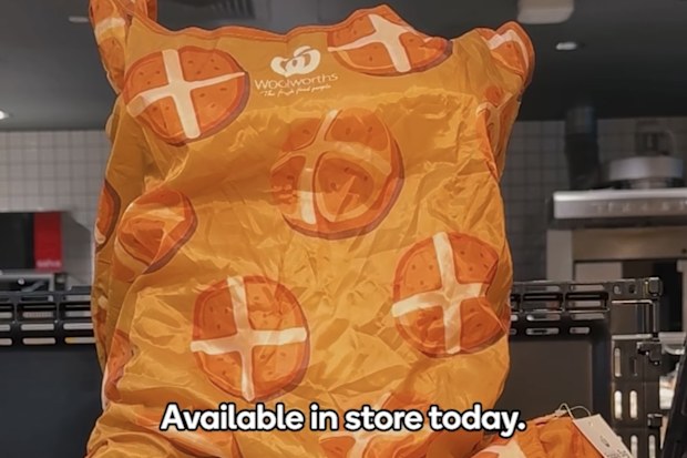 Woolworths launch limited edition hot cross bun bags