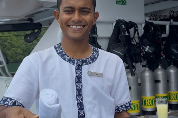 palau travel sami lukis