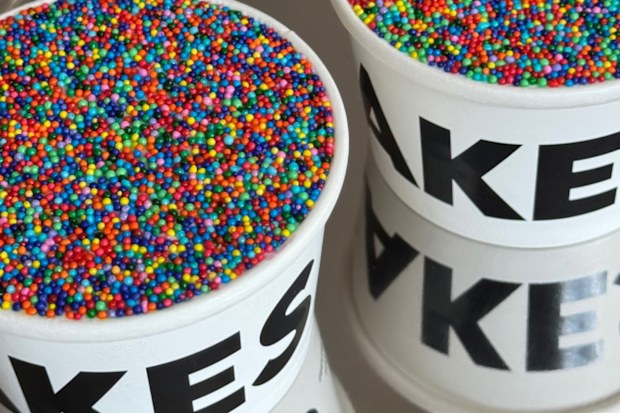 Dot cake dessert cupcake sprinkles viral trend