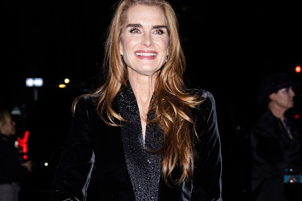Brooke Shields attends the Giorgio Armani fashion show at the Park Avenue Armory on October 17, 2024 in New York City.