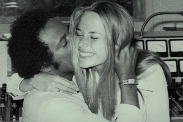 Quincy Jones with third wife US actress Peggy Lipton.
