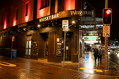 Websters Bar, Newtown