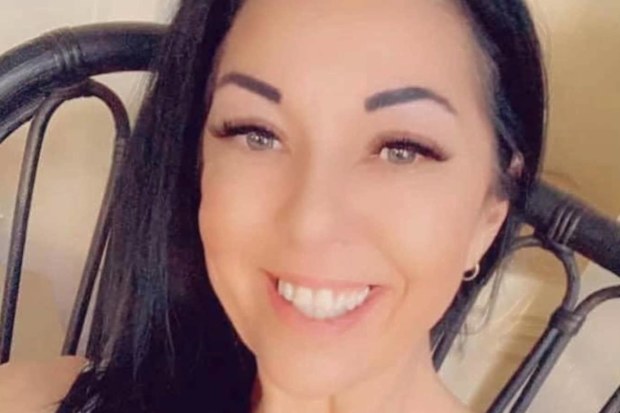 Domestic violence advocate, Rach Mac, Broken Crayons Austraila