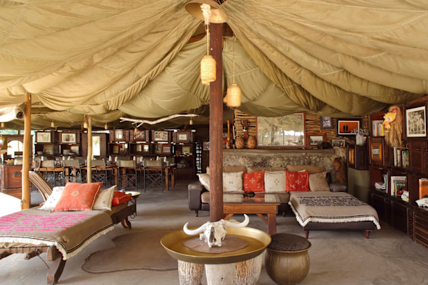 Meno A Kwena luxury safari camp in Botswana