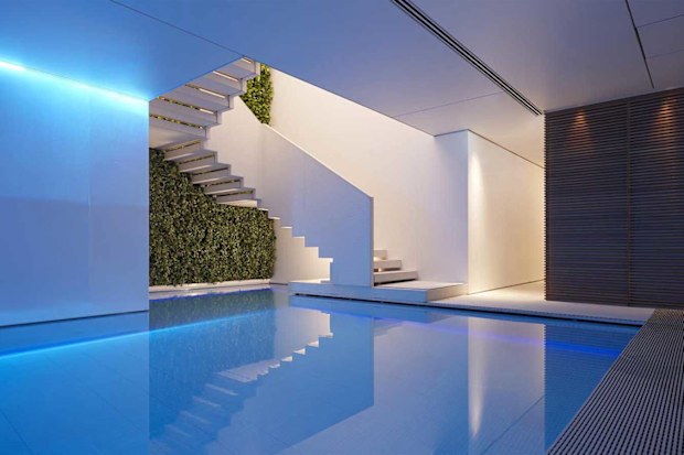 Conservatorium Hotel lap pool
