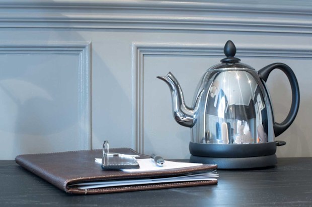 Hotel kettle