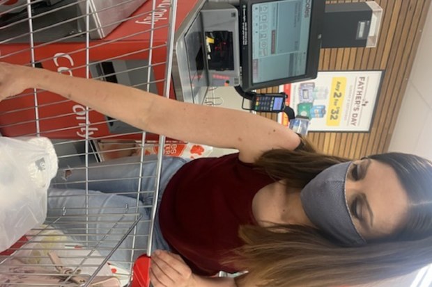 Jo Abi paying for Coles products for grocery comparison