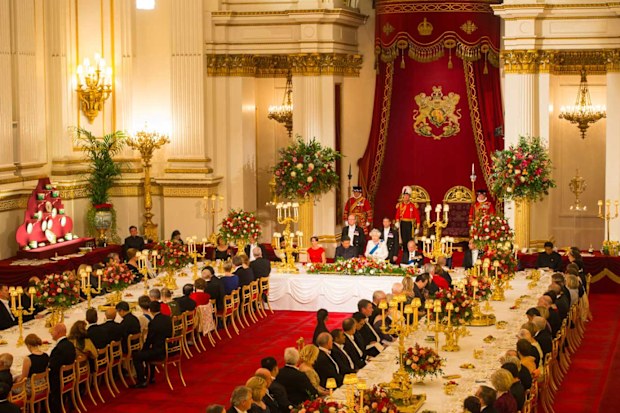 LONDON, ENGLAND - OCTOBER 20: Catherine, Duchess of Cambridge, President of China Xi Jinping and Prince Philip, Duke of Edinburgh listen to Britain's Queen Elizabeth II speaks during a state banquet at Buckingham Palace on October 20, 2015 in London, England. 