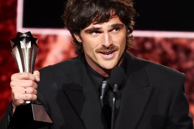 Jacob Elordi at the 31st Annual Critics Choice Awards held at the Barker Hangar on January 04, 2026 in Santa Monica, California. (Photo by JC Olivera/Variety via Getty Images)