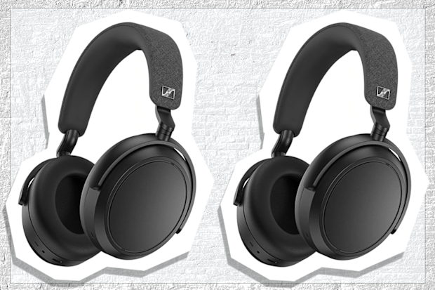 9PR: Sennheiser Momentum 4 Wireless Headphones, Black