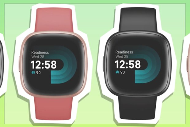 9PR: Fitbit Versa 4 in Pink Sand/Copper Rose and Black/Graphite