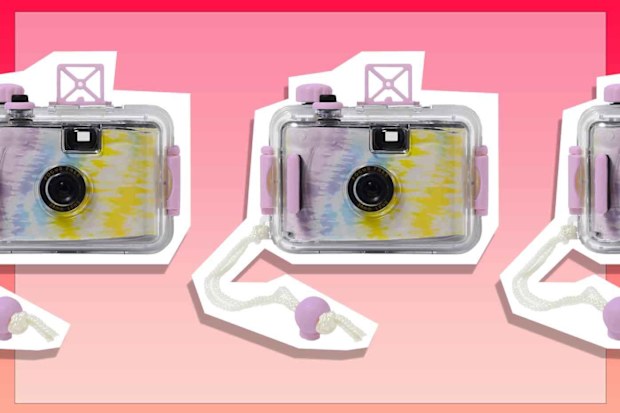 9PR: Sunnylife Underwater Camera.