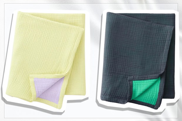 9PR: Sheridan Reversible Kids Blankets, Banana and Evergreen