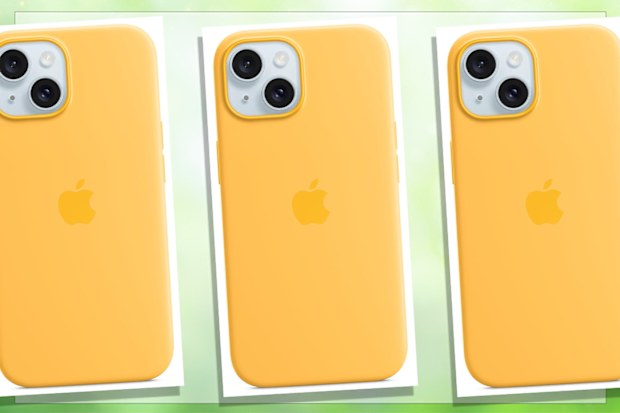 9PR: Apple iPhone 15 Silicone Case with MagSafe — Sunshine