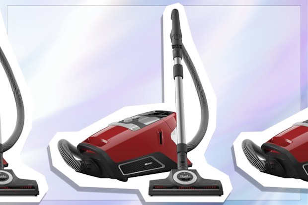 9PR: Miele Blizzard CX1 Cat and Dog PowerLine Bagless Cylinder Vacuum Cleaner