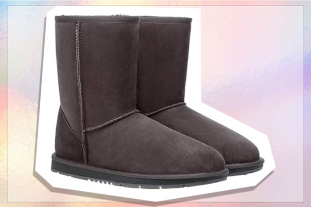 9PR: UGG Classic Short Boots, Chestnut Chocolate