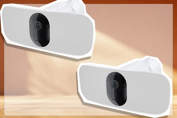9PR: Arlo Technologies Arlo Pro 3 Floodlight Camera