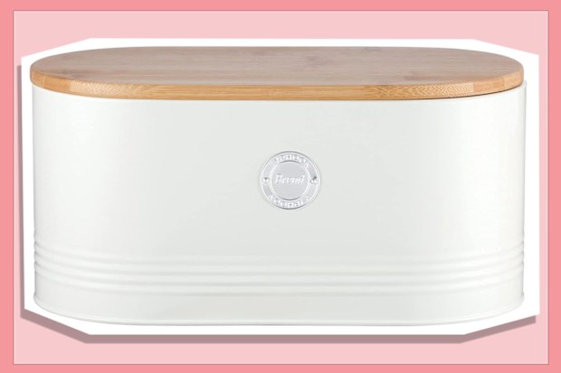 9PR: Typhoon Bread Bin with Air Tight Seal