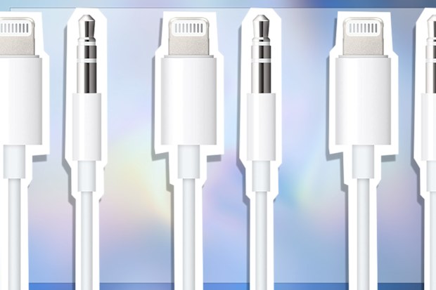 9PR: Apple Lightning to 3.5mm Audio Cable