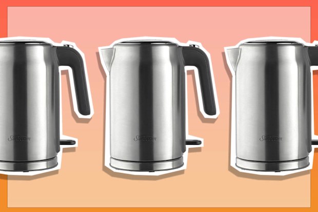 9PR: Sunbeam KE6451 Maestro Kettle Quiet Shield