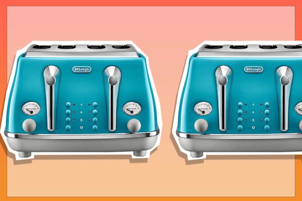 9PR: De'Longhi Icona Capitals 4 Slice Toaster.