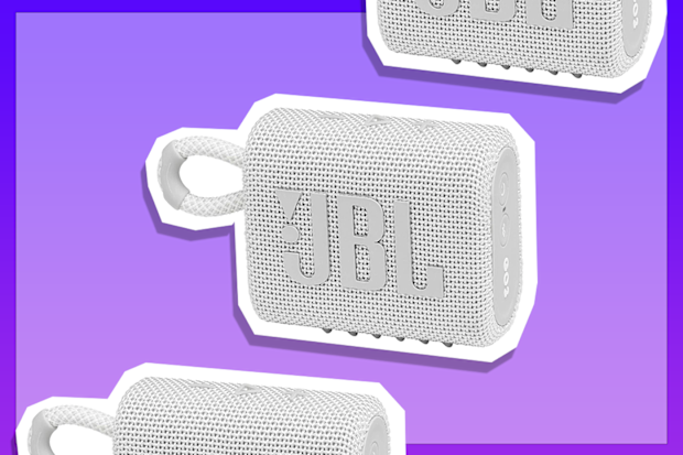 9PR: JBL GO 3 Portable Waterproof Speaker, White