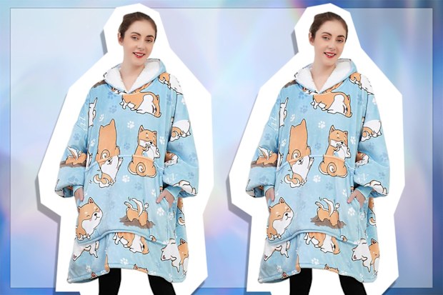 9PR: Cozzzy Hooded Blanket, Blue Dog