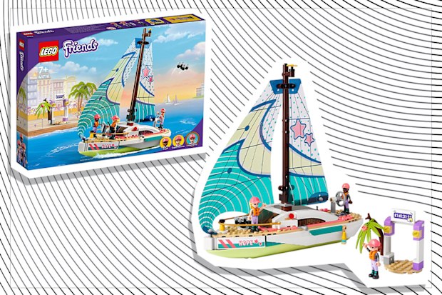 9PR: LEGO Friends Stephanie's Sailing Adventure Boat Toy Set with 3 Mini Dolls