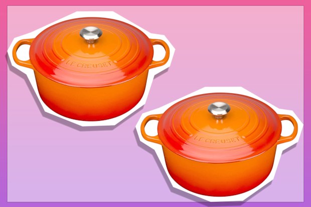 9PR: Le Creuset Signature Cast Iron Round Casserole, 24 cm, Volcanic
