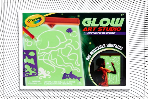 CARYOLA Glow in the Dark art studio easel kids toy