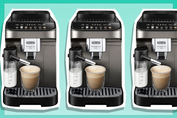 9PR: De'Longhi Magnifica Evo Titan
