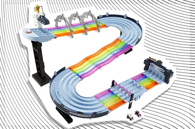 9PR: Hot Wheels Mario Kart Rainbow Road Raceway