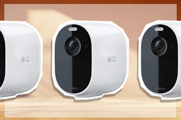 9PR: Arlo Essential 1080p Spotlight Camera