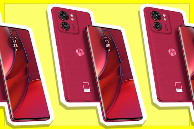 9PR: Motorola Edge 40, Viva Magenta 