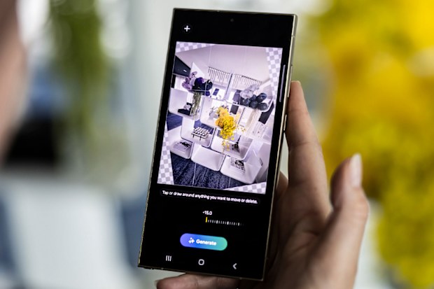 9PR: A person editing images through Generative AI using Galaxy AI on the Samsung Galaxy S24