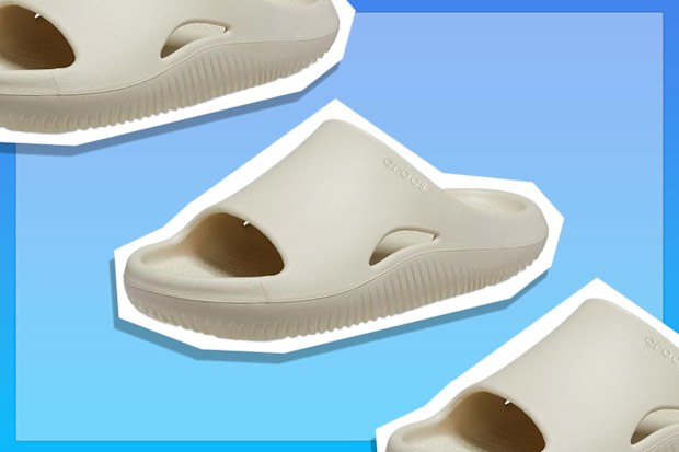 9PR: Crocs Slides
