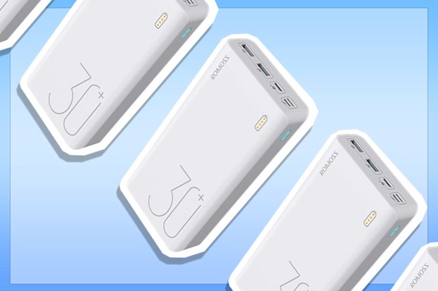 9PR: ROMOSS 18W 30000mAh Power Bank