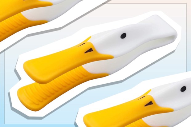 9PR: Zeal Duck Toast Tongs
