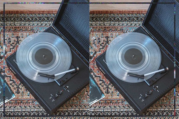 9PR: Crosley Mercury Turntable