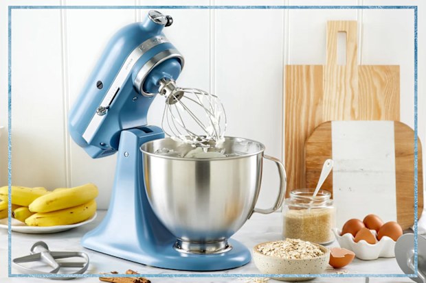 9PR: KitchenAid Artisan Stand Mixer, Blue Velvet