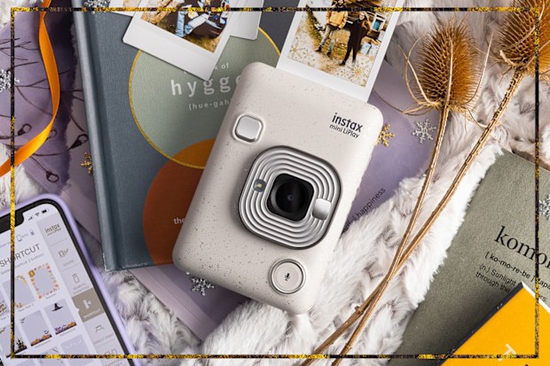 9PR: Instax LiPlay